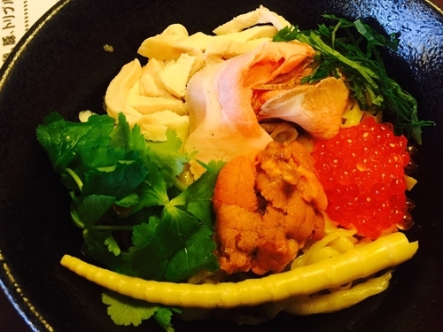 「（限定）北海道産生ウニ・イクラの冷しまぜそば¥980」@麺匠えにしの写真