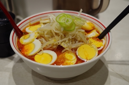 「胡麻極辛930円(スラタマサービス)」@蒙古タンメン 中本 東池袋店の写真