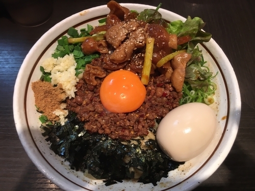 「味噌ホルモン台湾まぜそば+味玉」@濃厚担々麺 はなび 蟹江店の写真
