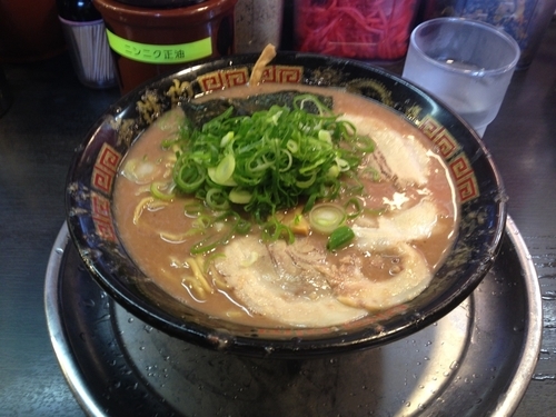 「とんこつラーメン【硬め・普通・多め】」@無鉄砲 東京中野店の写真