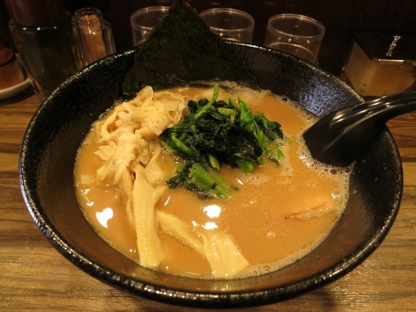 大和田ラーメン(豚骨醤油)