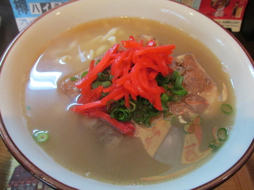 「ソーキそば　「750円」」@沖縄料理 かりゆしの写真