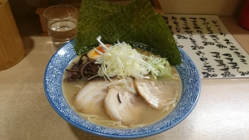 「特製長州らー麺、半チャーハン」@長州ラーメン 万龍軒 富士見店の写真