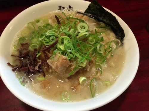 「肉盛り豚骨」@麺屋じょーだんの写真