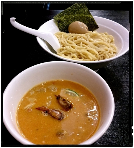 「えび麺 クリームチーズ仕立て 850えん 限定」@大勝軒 まるいち 新宿店の写真