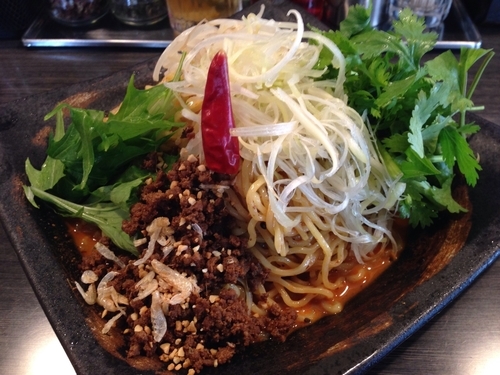 「紅冷やし担々麺 + パクチー」@四川麺条香氣の写真