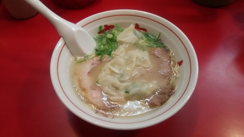 「長浜ワンタンメン」@博多長浜屋台やまちゃん 銀座店の写真