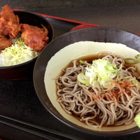 からあげ丼セット(400円)