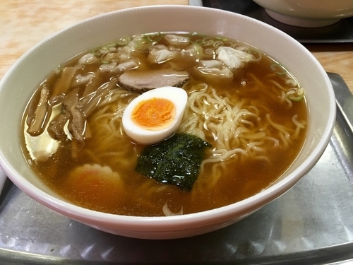 「ワンタン麺(固め、濃いめ) ¥830」@大勝軒 狭山ヶ丘店の写真