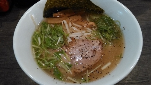 「香味徳ラーメン(大盛)」@牛骨ラーメン 香味徳の写真