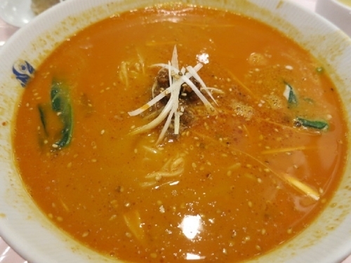 「担担麺　シューマイ2個付　　910円」@揚子江菜館の写真