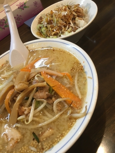「味噌ラーメン ハーフ」@青竹手打ちラーメン 義信の写真