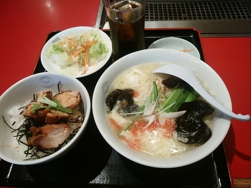 「日替ランチ(玉子ラーメンと鶏丼)620円」@朝鮮飯店 高崎駅西口店の写真