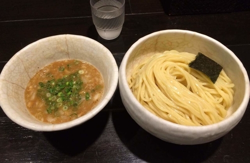 「漬け豚そば大盛」@俺の空 新宿店の写真