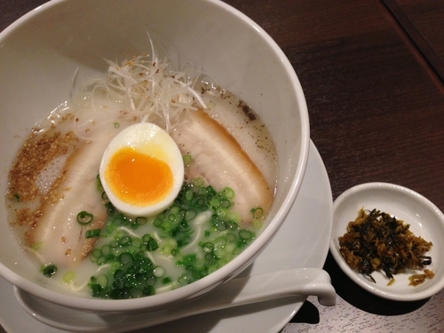 「牛こつラーメン、600円」@麺屋のっぽの写真