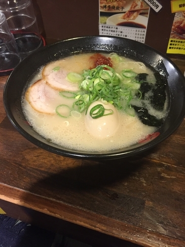 「辛味噌とんこつラーメン」@博多ラーメン つるの写真