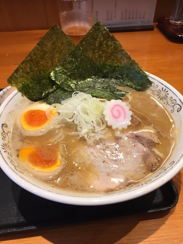 「濃厚味玉中華そば」@中華そば 勝本の写真