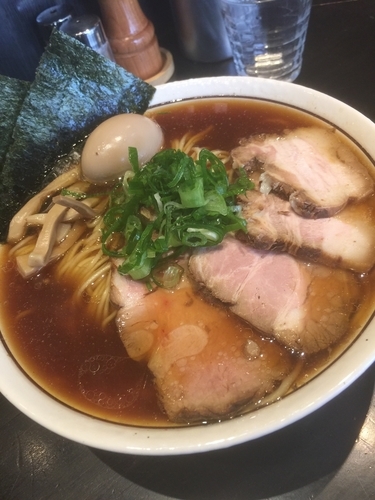 「中華そば 特製」@中華そば しながわの写真