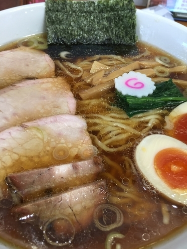 「ワンタン麺味玉入り 大盛」@とら食堂 松戸分店の写真