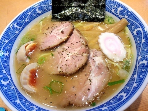 「特製中華そば　900円」@中華そば 青葉 川崎アゼリア店の写真