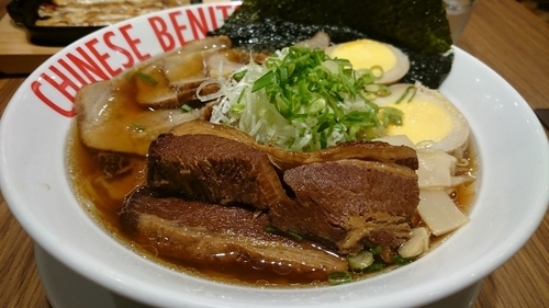 「デラックスラーメン」@紅虎餃子房 アミュプラザ小倉店の写真