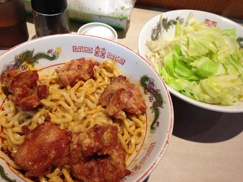 「ハイパー汁なしタンタン麺鶏唐ボンバー　大盛（2辛、追い飯）」@DEBU SOBA REPUBLIC 北部市場店の写真