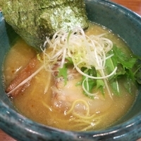 醤油らぁめん　　680円