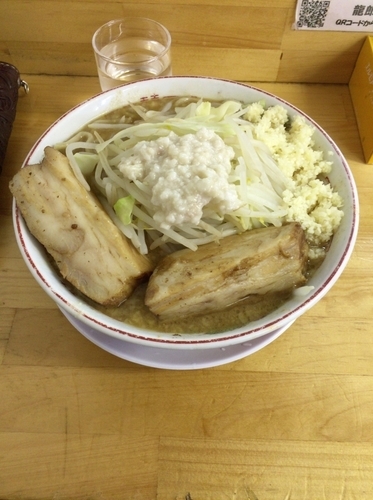 「みそシングル 野菜少なめニンニクアブラマシ」@ラーメン 龍郎の写真