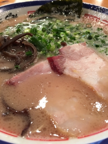 「ラーメンバリカタ替玉１回」@博多長浜らーめん 田中商店の写真