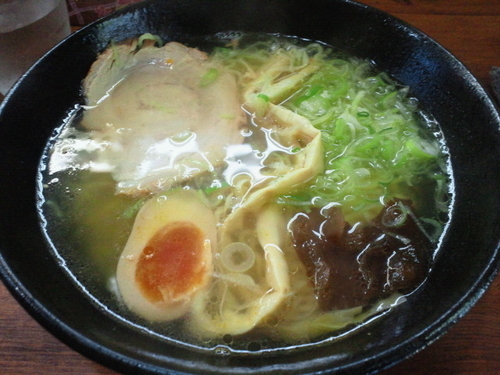 「伝心塩ラーメン  680円」@麺や伝心の写真
