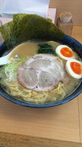「味玉ラーメン ¥800」@無邪気 自由が丘南口店の写真