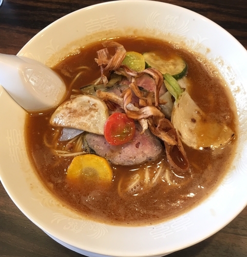 「限定ラーメン（￥900）」@稲荷屋の写真