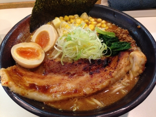 「特製味噌らーめん　￥９３０」@麺遊戯 みそ音の写真