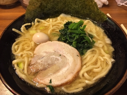「醤油」@横浜家系ラーメン 壱角家 田町店の写真