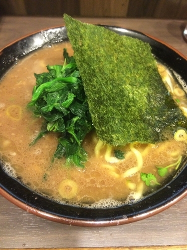 「ラーメン720円」@神田ラーメン わいず 神田本店の写真