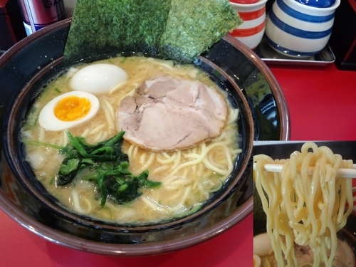 「醤油トンコツラーメン中盛＋味玉880円」@横浜家系ラーメン 並木家の写真