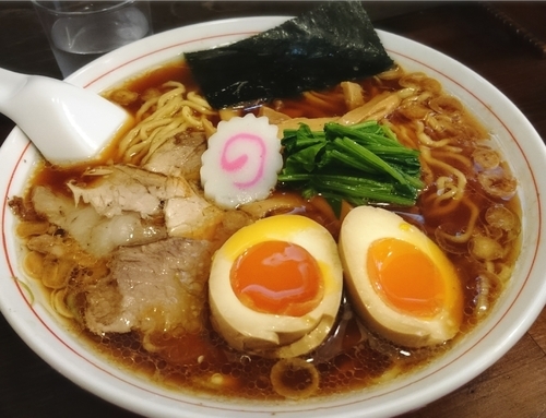 「しょうゆらーめん味玉大盛 900円」@オランダ亭の写真