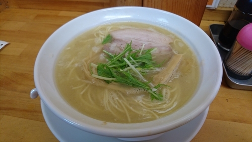 「濃厚塩ラーメン」@麺処 ぼたん 栃木店の写真