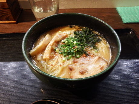 「味噌らうめん」@Neueste Nudeln No.8の写真