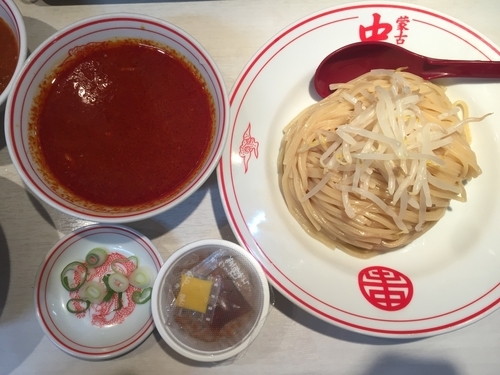 「冷し味噌ラーメン＋納豆（品川店限定）」@蒙古タンメン中本 品川店の写真