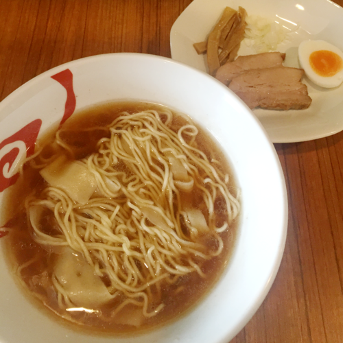 「赤城鳥と鰹のラーメン　醤油　700円」@麺＆cafe Coi.Coi.の写真