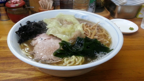 「塩らーめん+Wワンタン+他」@太公望の写真