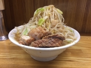 「ラーメン　大　ヤサイアブラ」@ラーメン二郎 赤羽店の写真