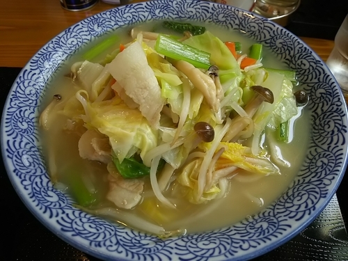 「塩タンメン　（麺大盛り）」@庄内 三本乃屋食堂の写真