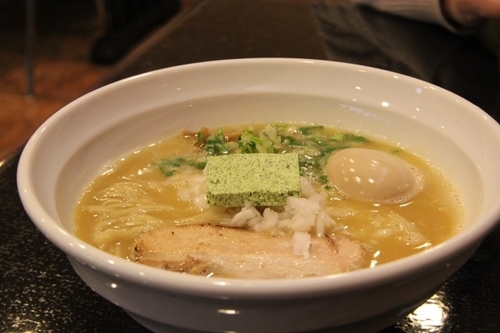 「鶏SOBA＋味玉」@七福軒の写真