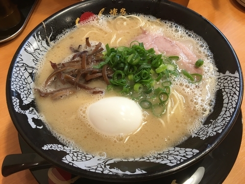 「味玉ラーメン／￥850」@博多一幸舎 池袋東口店の写真