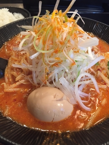 「辛味噌ラーメン＋小ライス（750＋50）」@大塚屋の写真