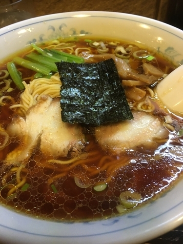 「支那そば（大盛）700円」@支那そば びぜん亭の写真