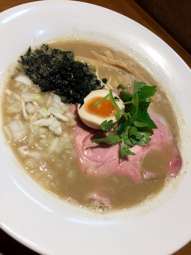 「【夜の部限定】濃厚あら炊き魚白湯そば￥780」@寿製麺よしかわ 川越店の写真