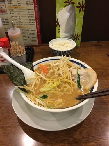 「味噌野菜ラーメンノーマル」@らーめん屋 あじとら 狭山笹井店の写真